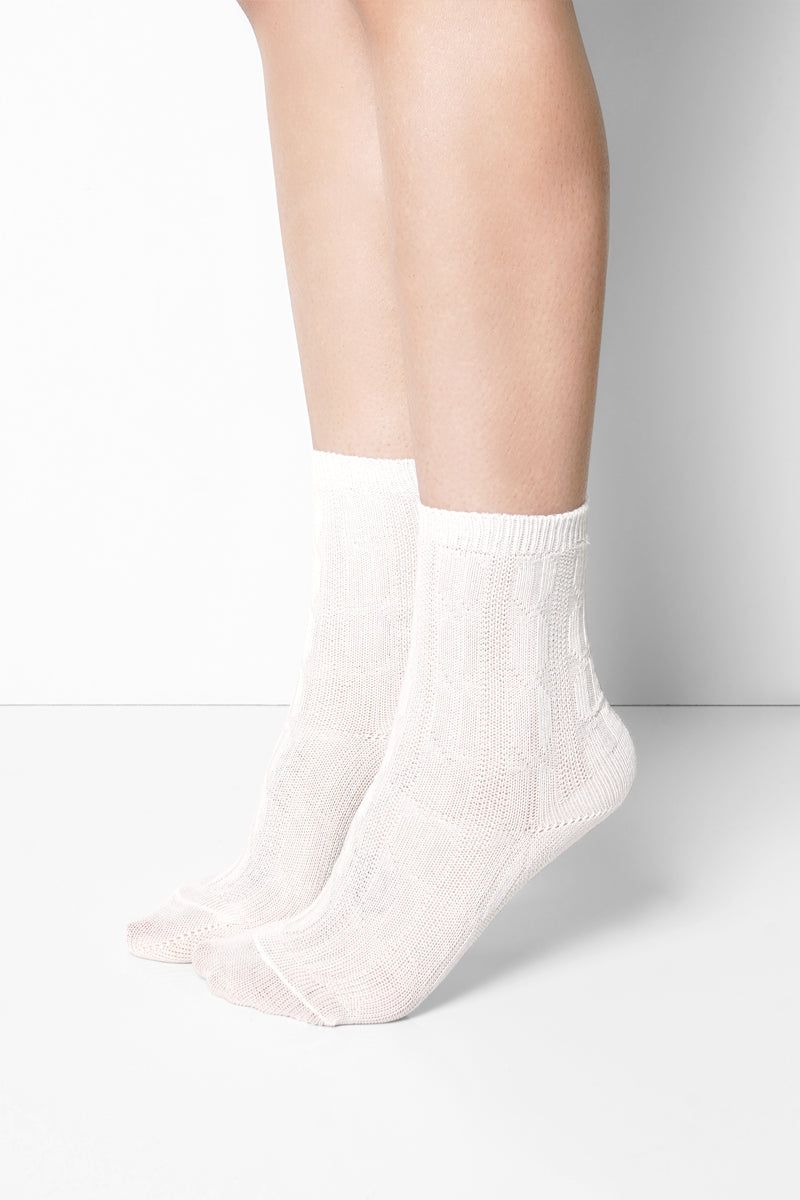Lamb Gentle Knit Crew Socks
