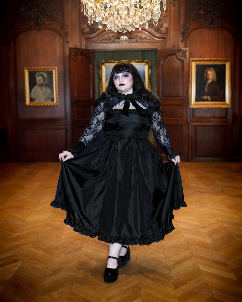 The Ophelia - Black Long Dresses Blackwood Castle 