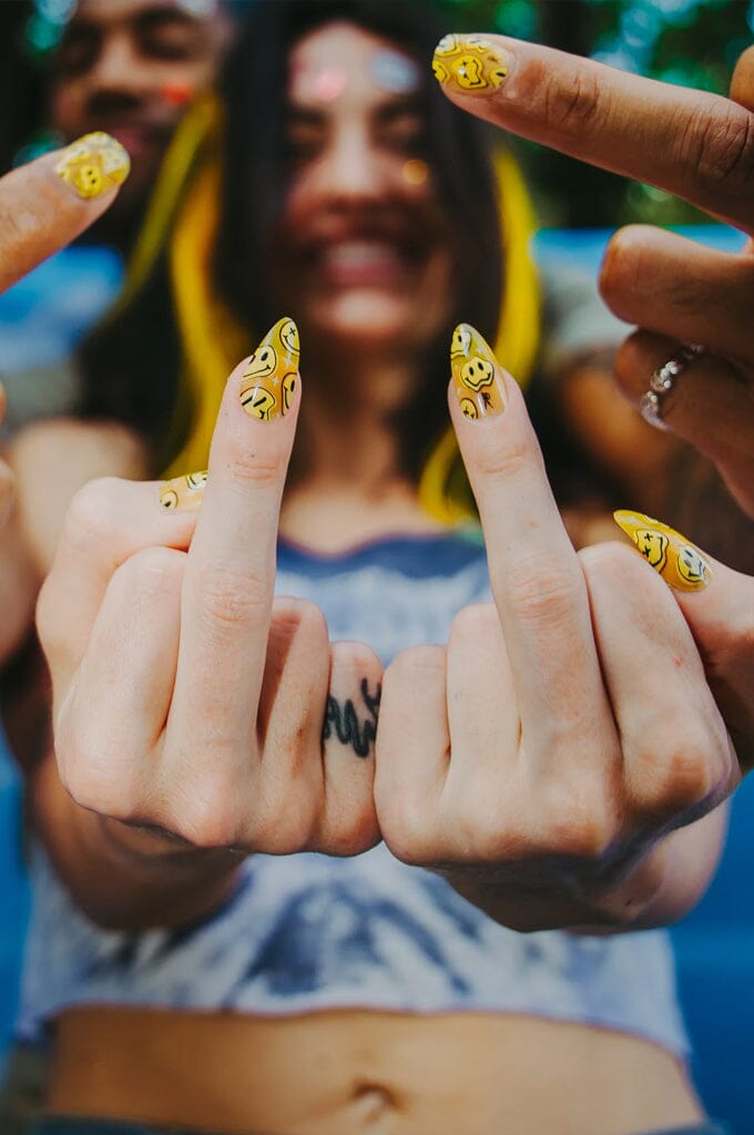 6 Yellow Nail Styles To Try - Booksy.com