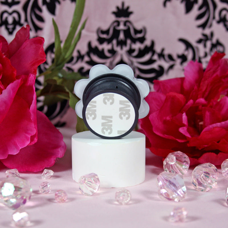 Daisy Phone Grip - Black/White - Noctex - A Shop of Things A Shop of Things, android, Faire, galaxy phone, iphone, samsung Phone Accessories